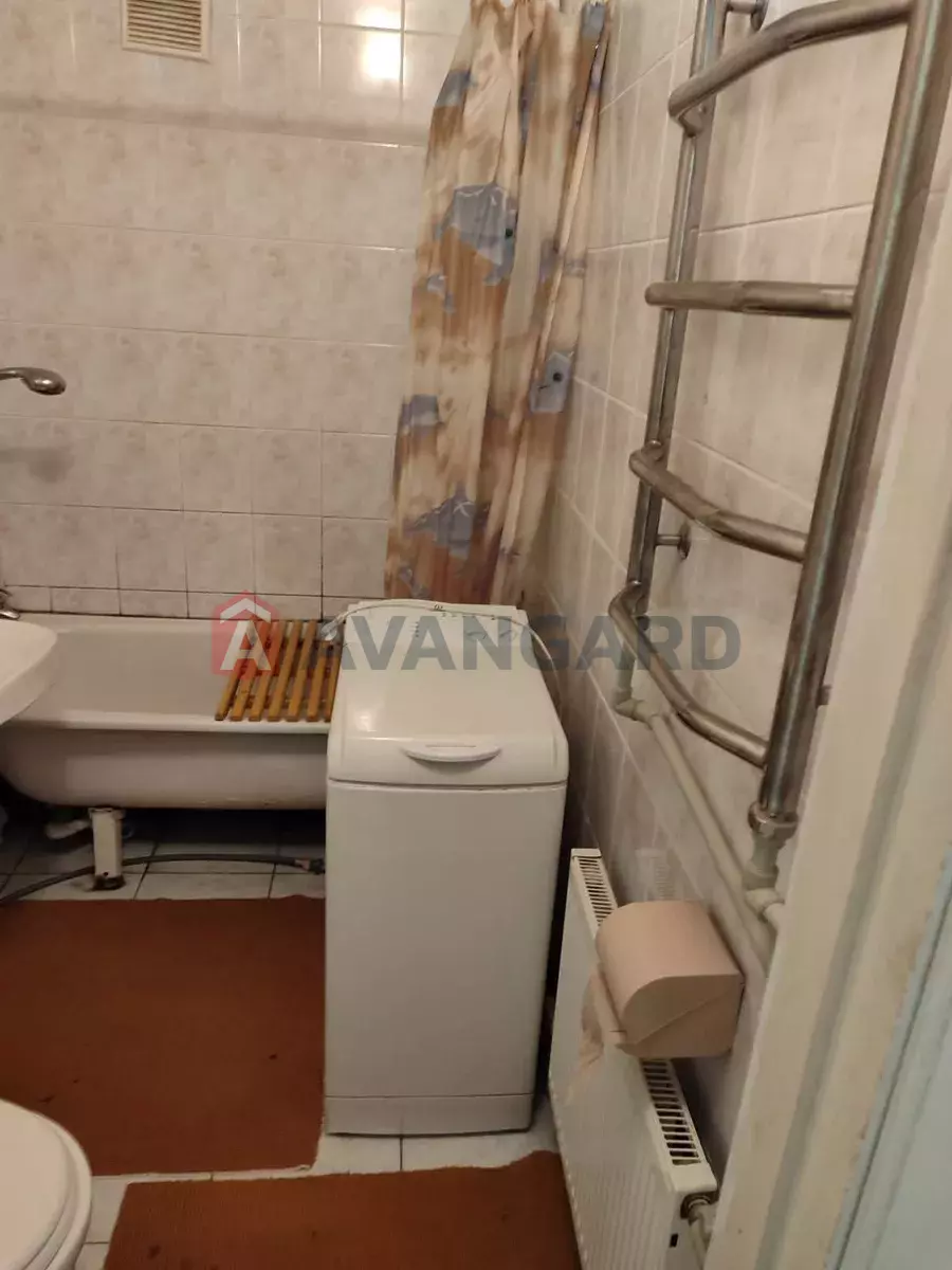 1 ��. ��������, 43/-/9 ��. �., 1/2 ������ ���� 6