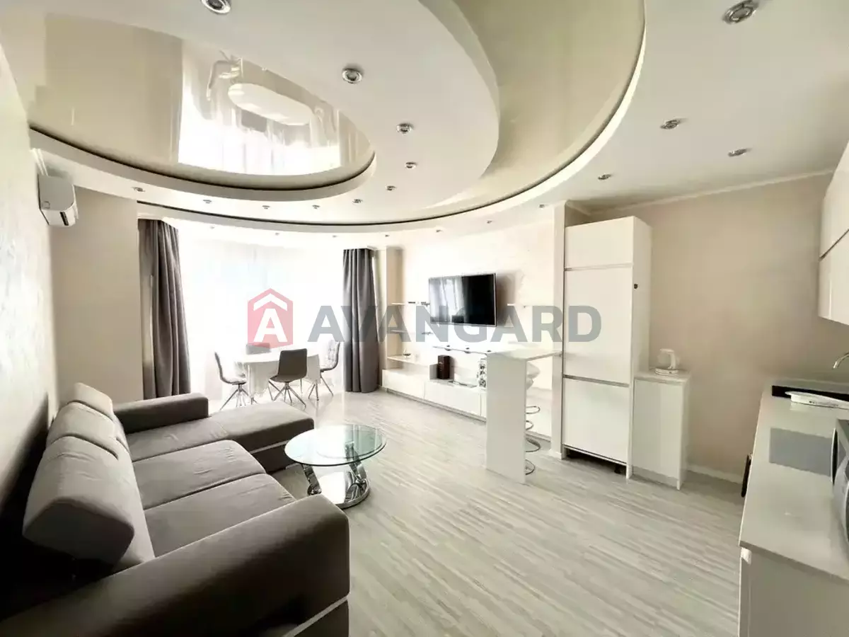 3 ����. ��������, 84/59/14 ��. �., 11/12 ���� ���� 14