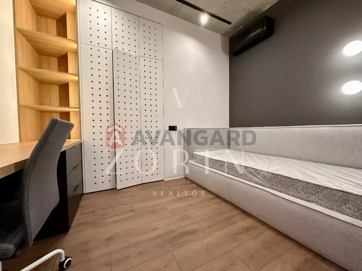 3 ����. ��������, 67/-/19 ��. �., 18/26 ���� ���� 17