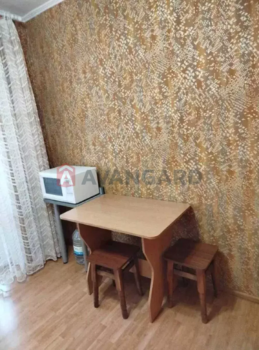 1 ��. ��������, 42/-/8 ��. �., 7/12 ������ ���� 5