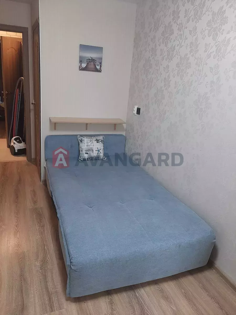 1 ����. ��������, 12/-/6 ��. �., 3/5 ���� ���� 13