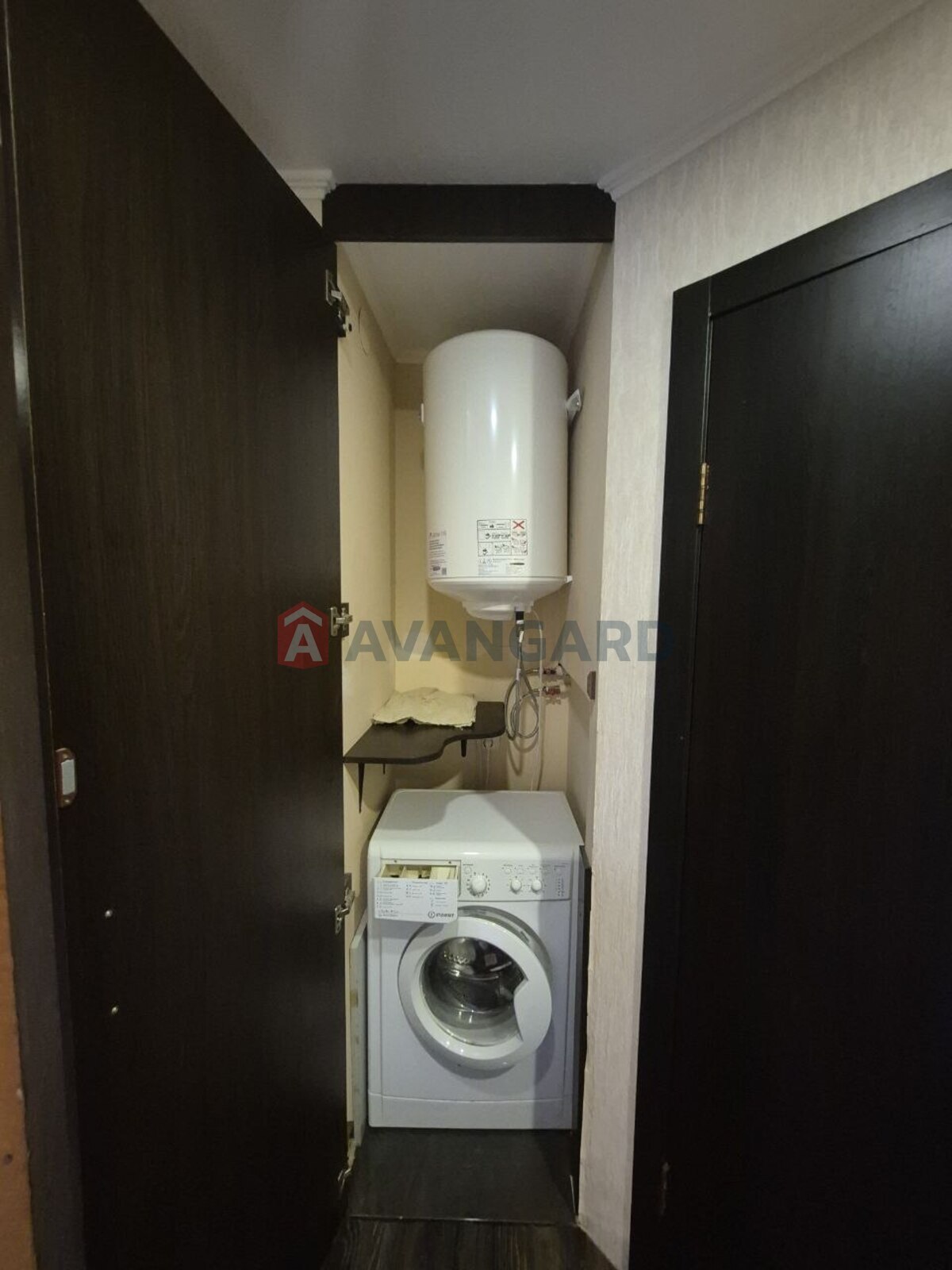 1 ��. ��������, 29/16/9 ��. �., 4/5 ������ ���� 8