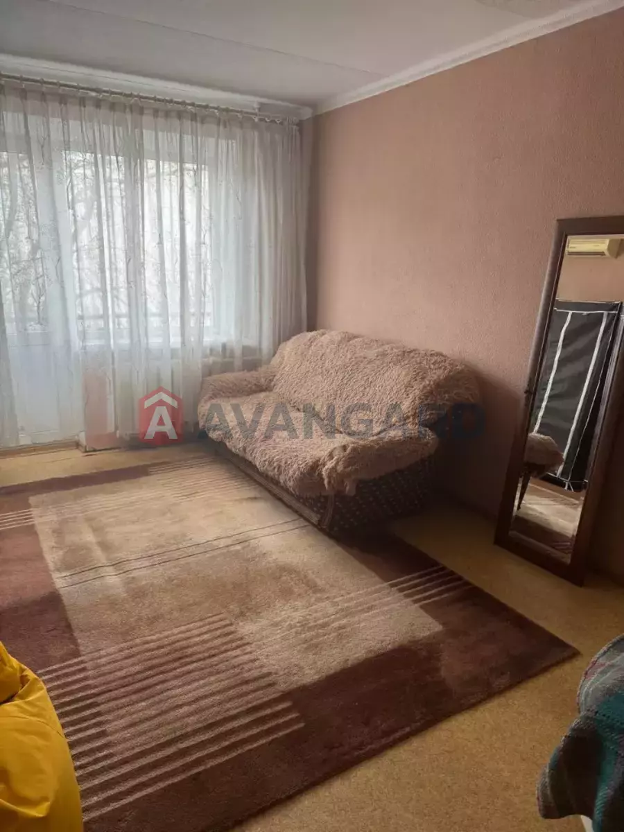 1 ��. ��������, 30/17/6 ��. �., 4/5 ������ ���� 2