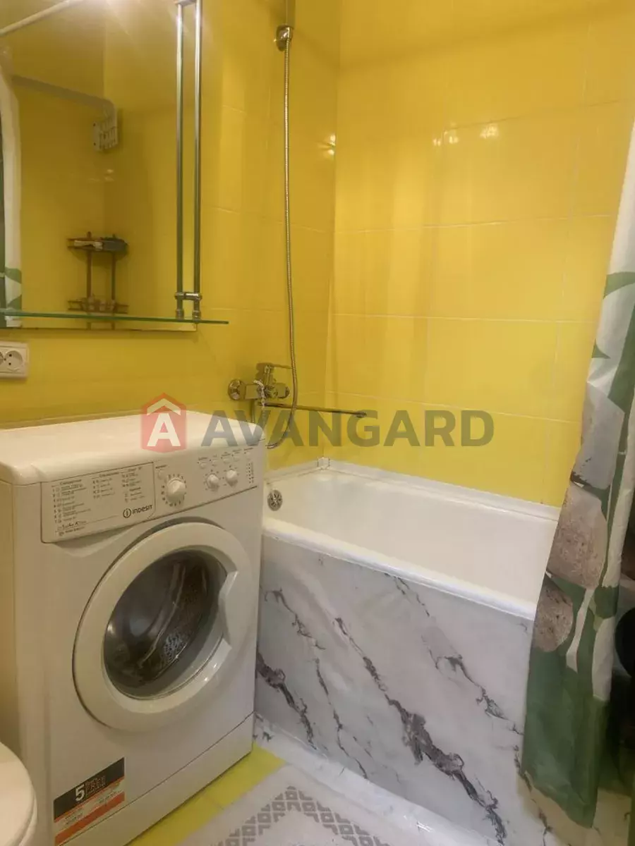 1 ��. ��������, 35/-/6 ��. �., 3/5 ������ ���� 8