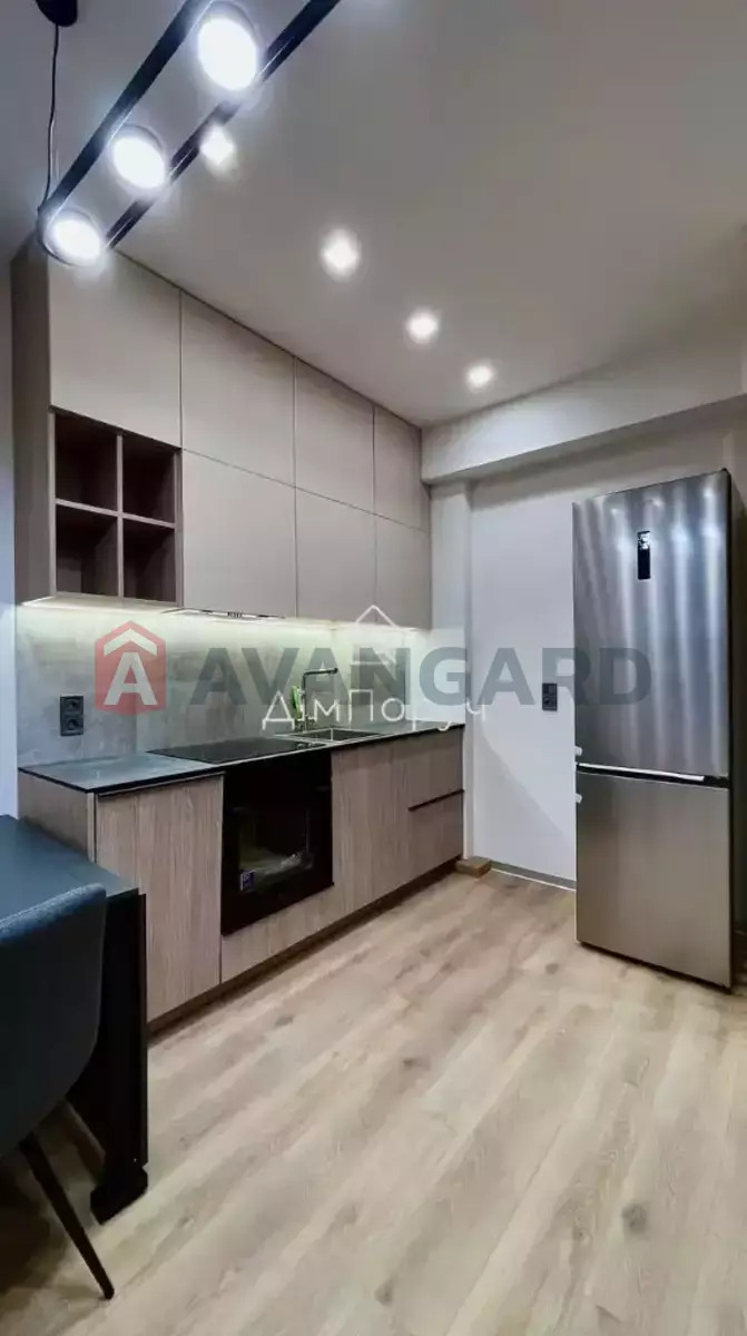 2 ����. ��������, 39/18/5 ��. �., 3/6 ���� ���� 4