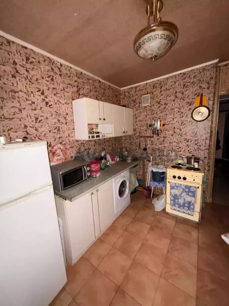 1 . , 37/-/- . ., 6/10   7