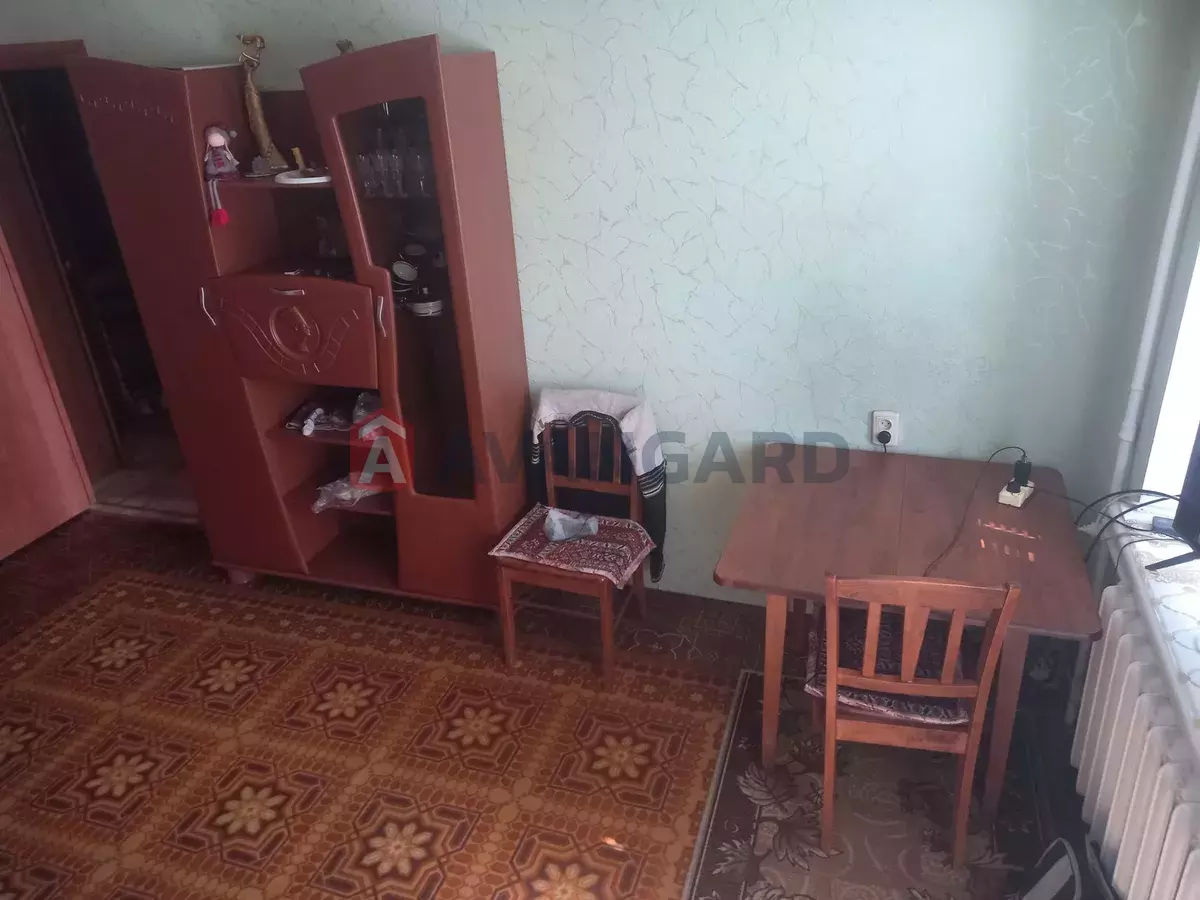 1 ��. ��������, 32/-/12 ��. �., 4/5 ������ ���� 4