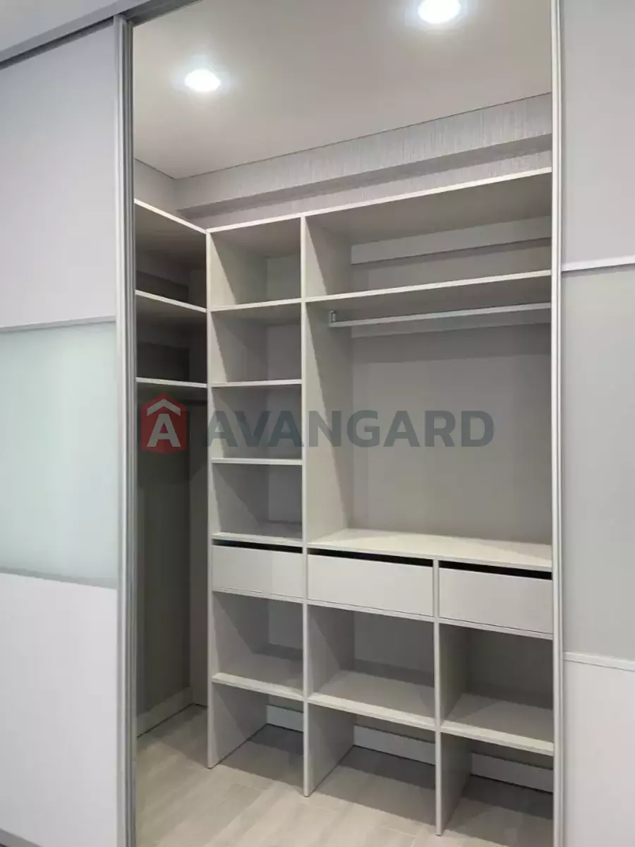 2 ����. ��������, 60/-/- ��. �., 7/12 ���� ���� 9