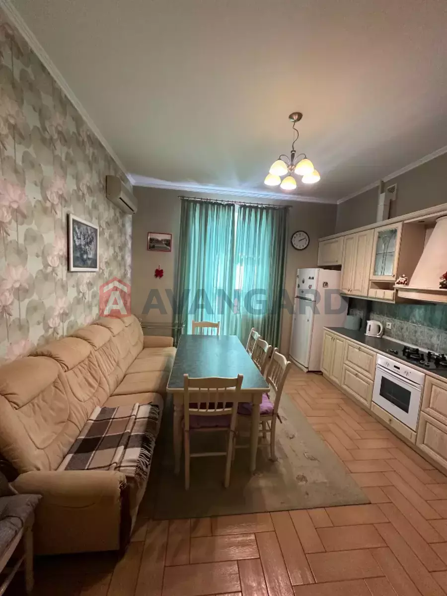 3 ����. ��������, 128/78/18 ��. �., 5/8 ���� ���� 2