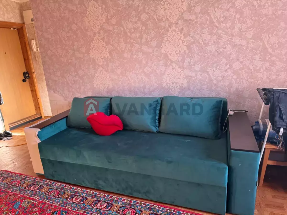 3 ��. ��������, 64/-/8 ��. �., 6/10 ������ ���� 1