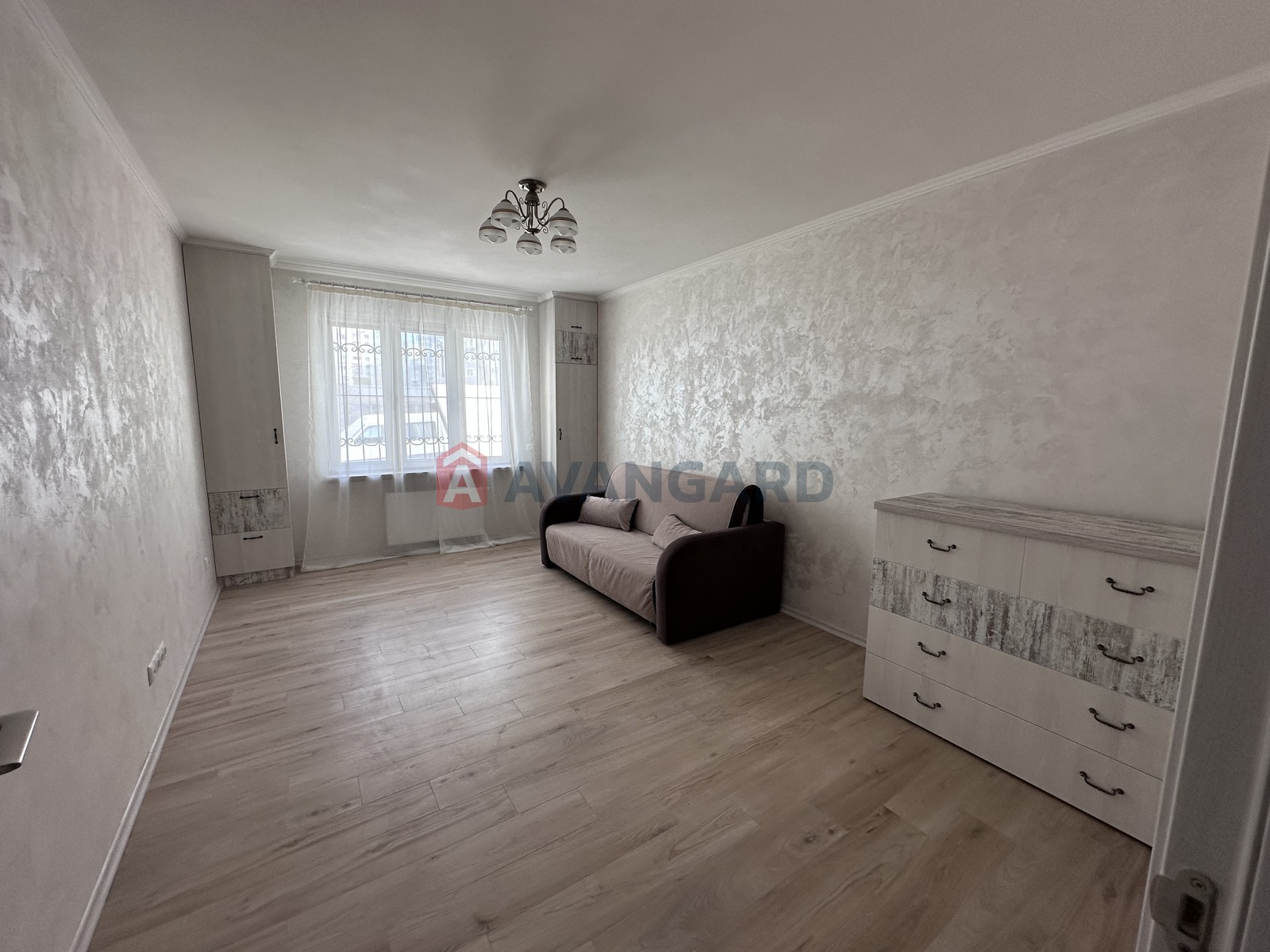 2 ��. ��������, 60/-/12 ��. �., 1/10 ������ ���� 3