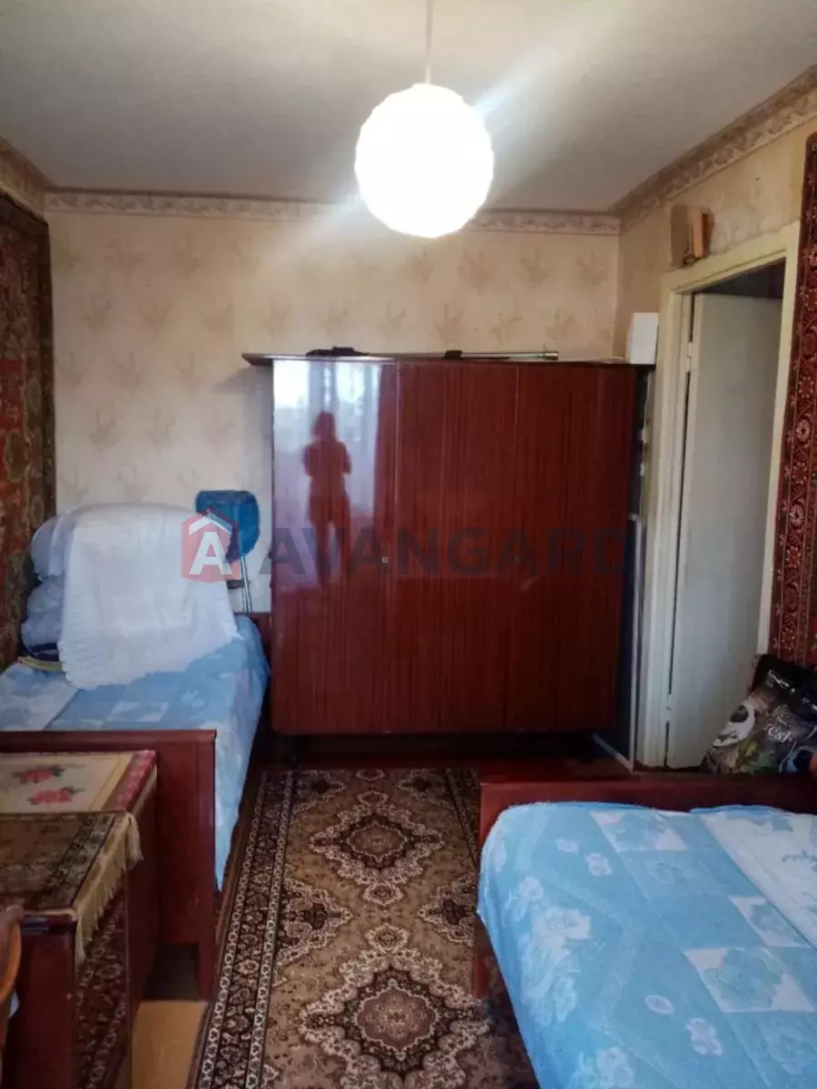 2 . , 48/-/7 . ., 5/9   14