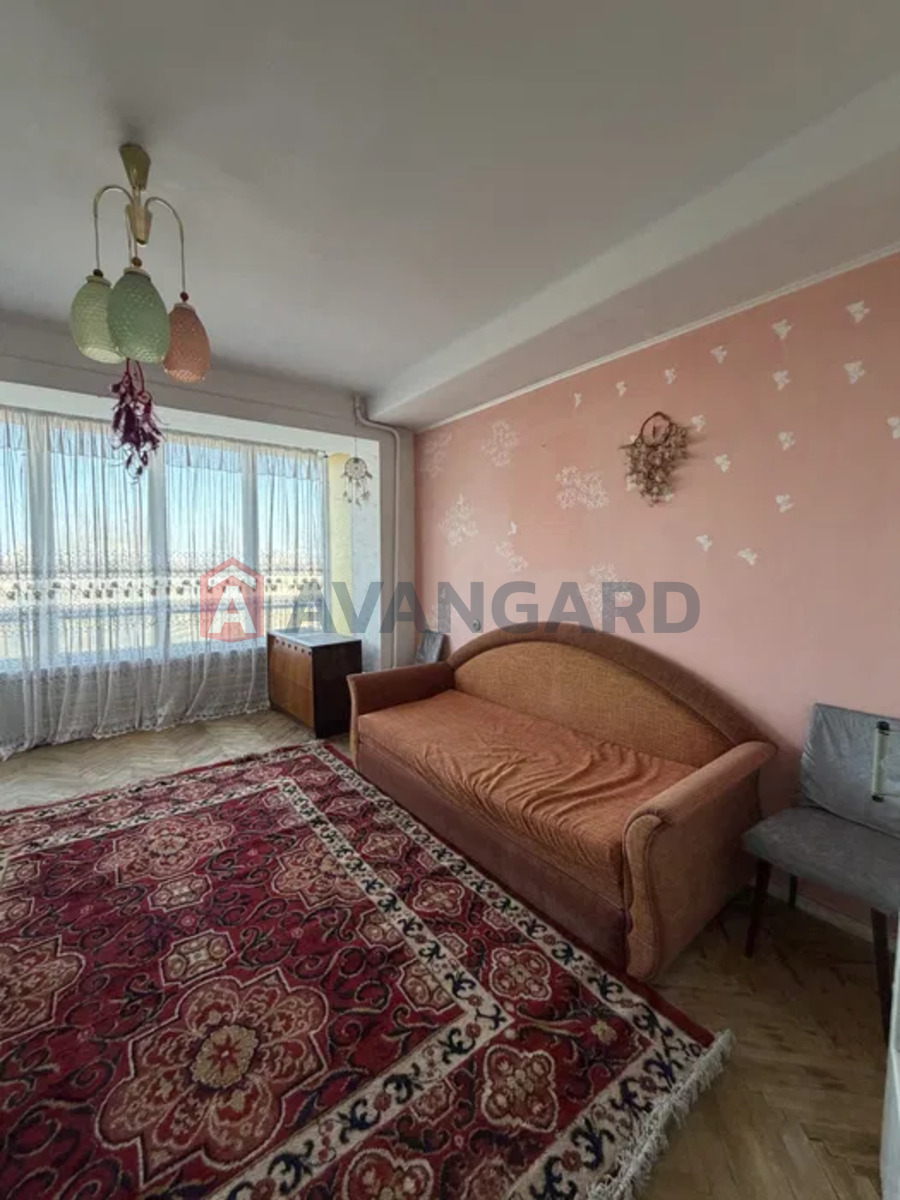 2 ��. ��������, 50/-/7 ��. �., 6/9 ������ ���� 2