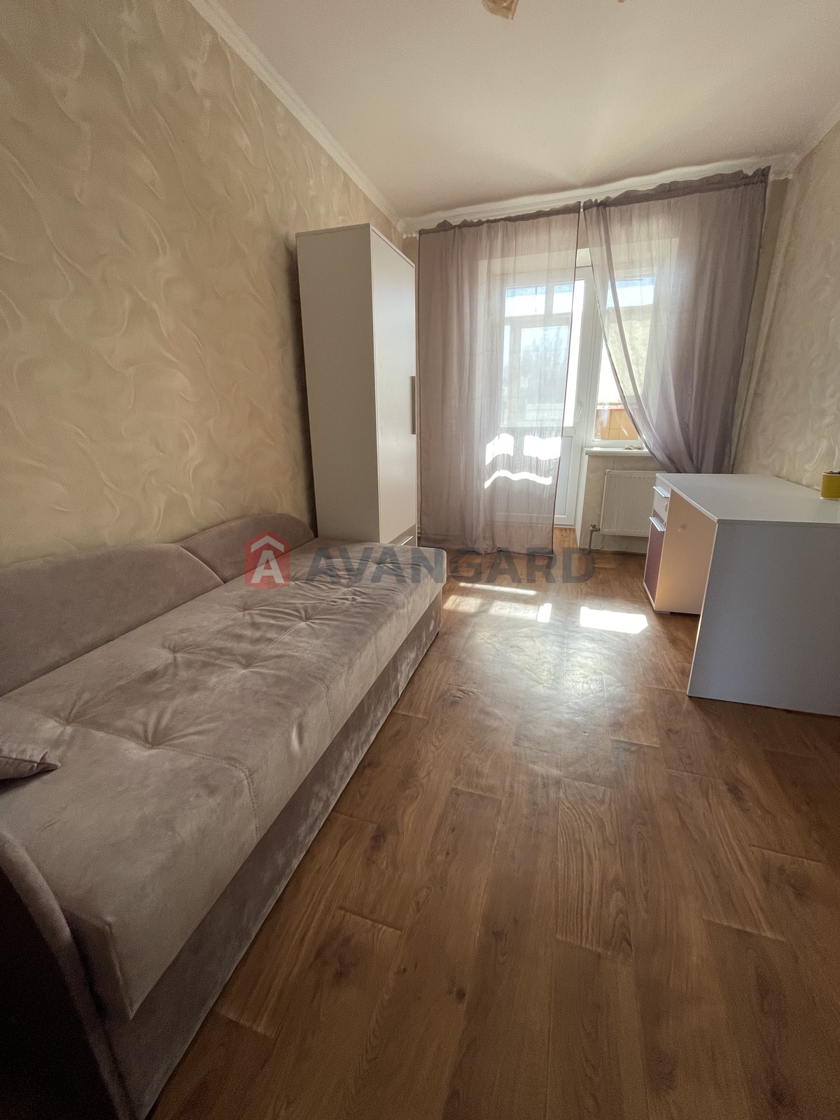 3 ����. ��������, 70/-/- ��. �., 6/9 ���� ���� 11