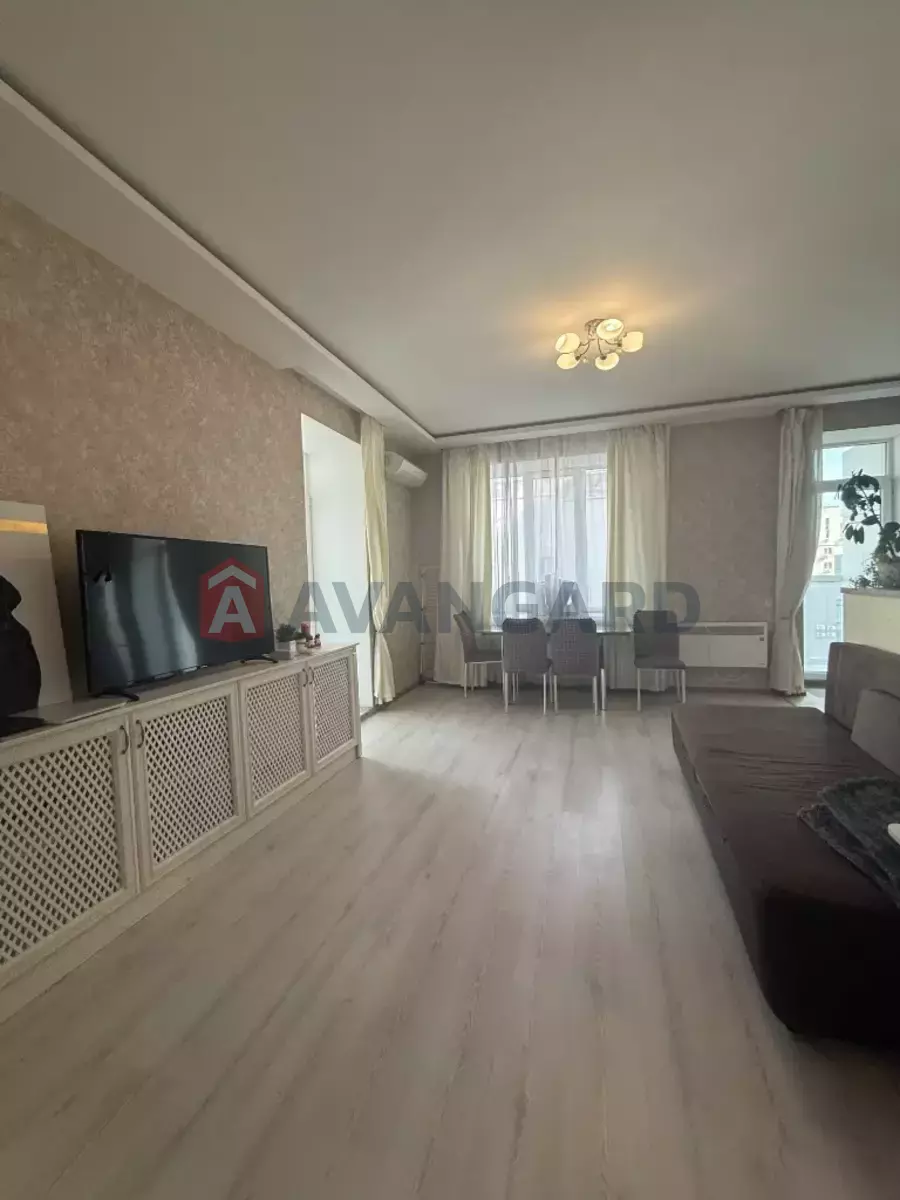 2 ��. ��������, 67/40/15 ��. �., 9/17 ������ ���� 13