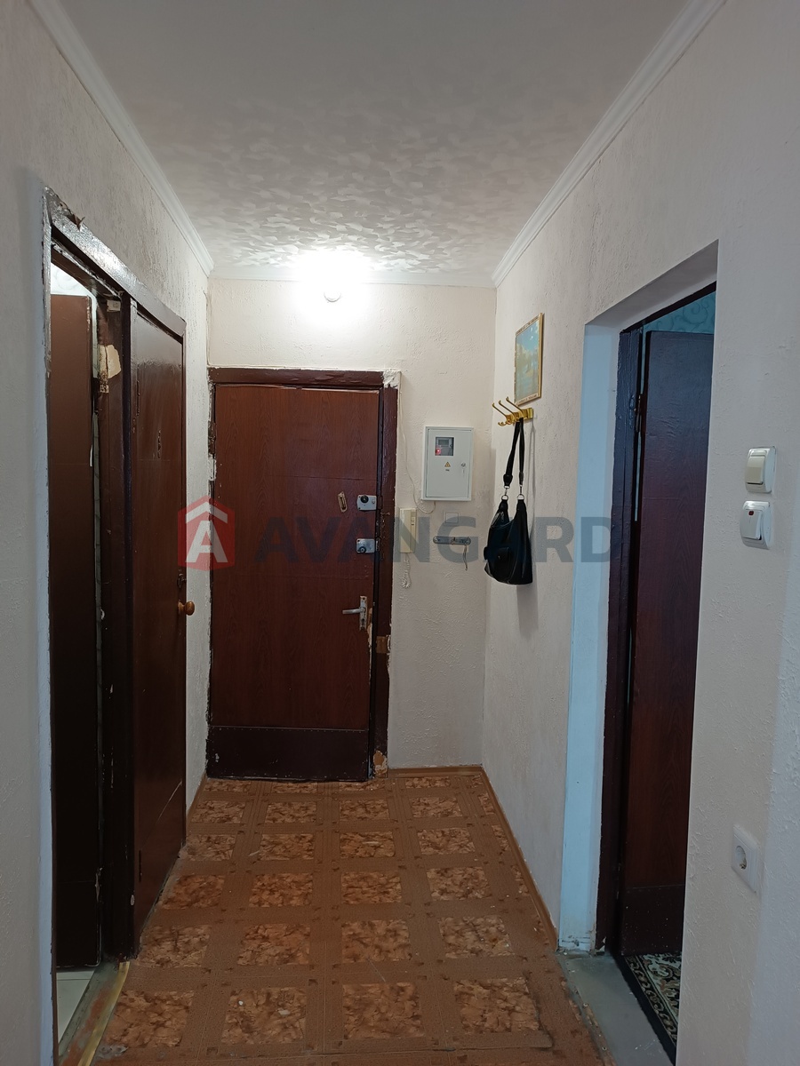 1 ����. ��������, 37/18/9 ��. �., 13/16 ���� ���� 8