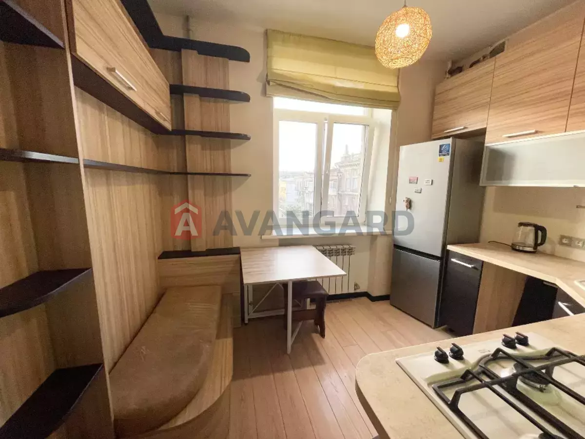 2 ��. ��������, 52/29/7 ��. �., 4/5 ������ ���� 5