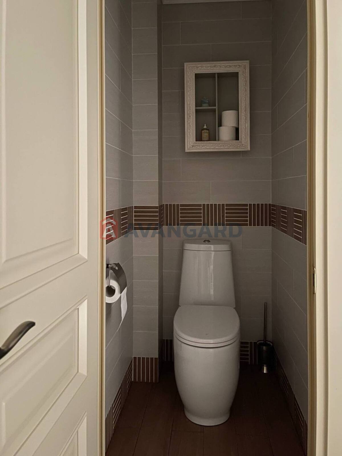 3 ����. ��������, 79.45/50.98/28.9 ��. �., 3/5 ���� ���� 16