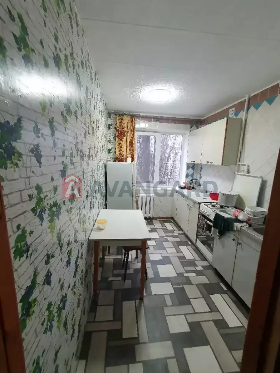 3 ��. ��������, 61/44/8 ��. �., 5/9 ������ ���� 11