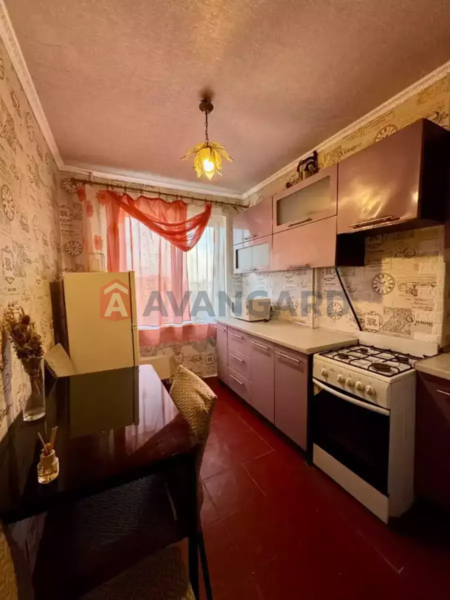 2 ����. ��������, 46/-/- ��. �., 8/10 ���� ���� 7