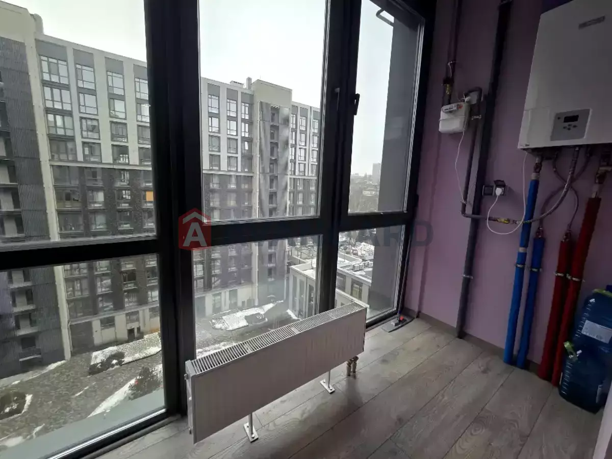 2 ��. ��������, 50/-/- ��. �., 8/10 ������ ���� 6