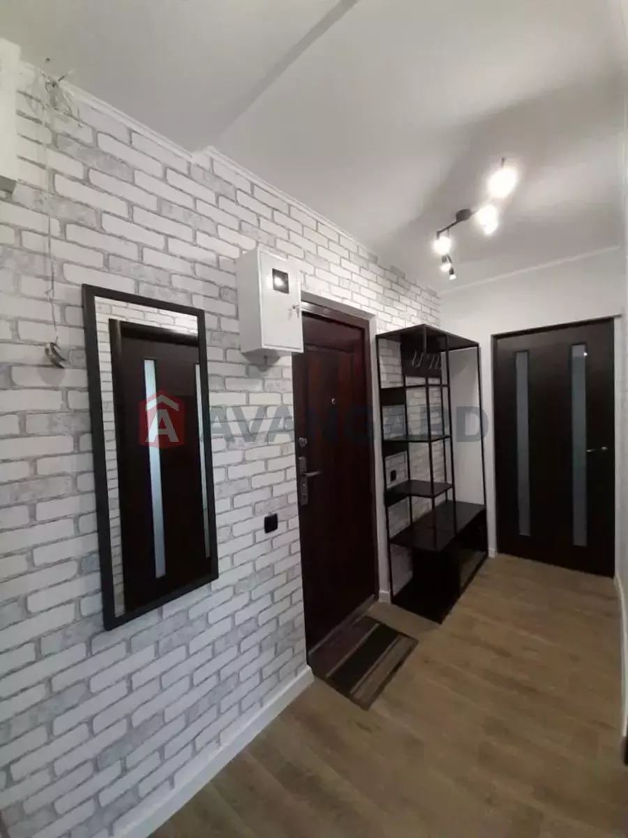 2 ��. ��������, 46/-/- ��. �., 9/10 ������ ���� 7