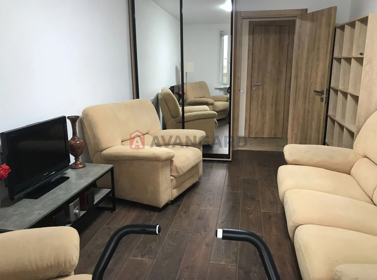 3 ��. ��������, 86/-/12 ��. �., 7/14 ������ ���� 1