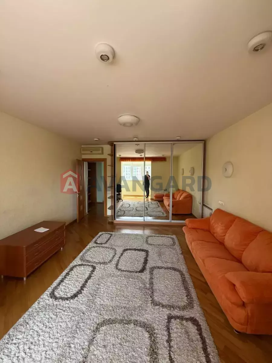 2 ����. ��������, 64/-/12 ��. �., 11/14 ���� ���� 8