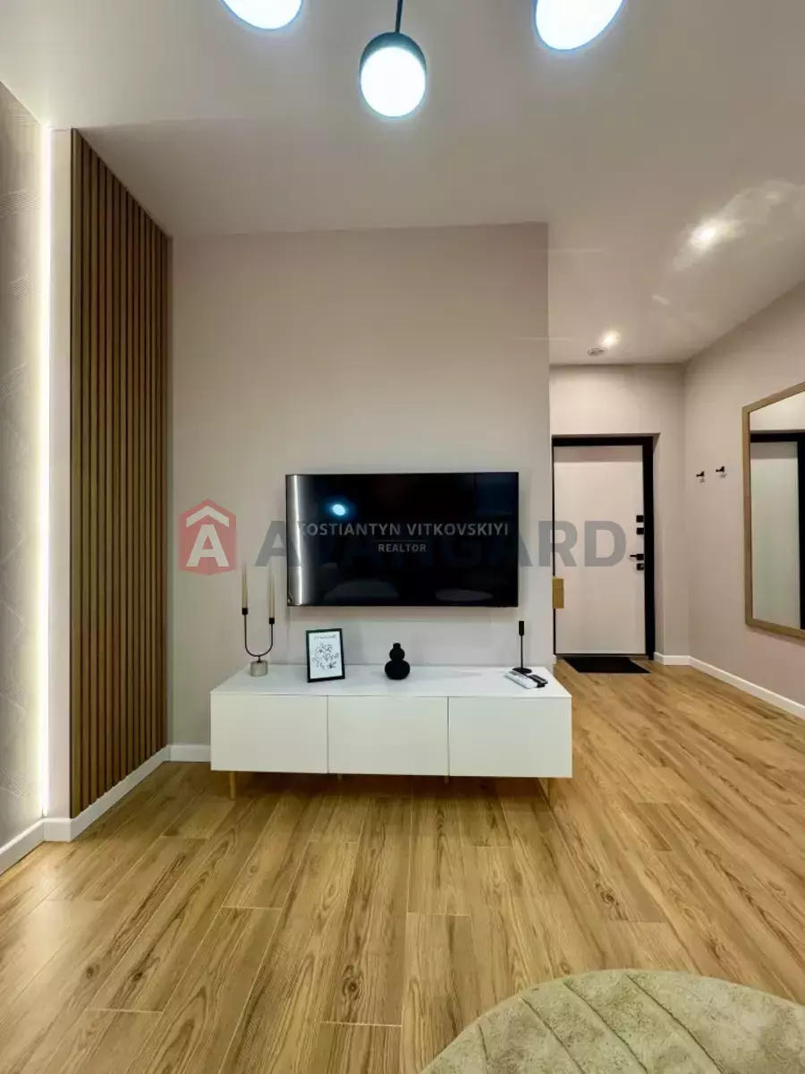 2 ��. ��������, 55/-/18 ��. �., 7/13 ������ ���� 3