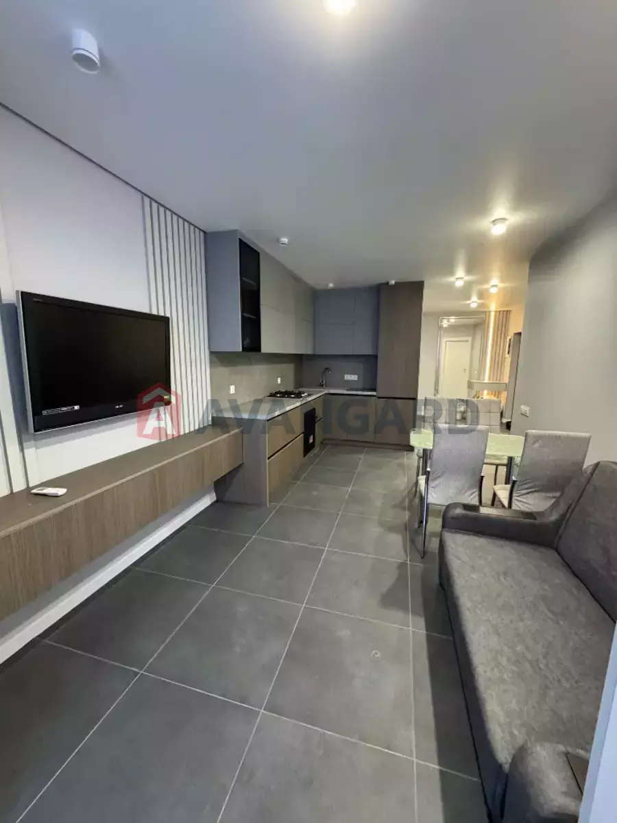 2 ��. ��������, 53/-/- ��. �., 3/10 ������ ���� 2