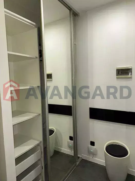 1 ��. ��������, 51/-/15 ��. �., 9/10 ������ ���� 9