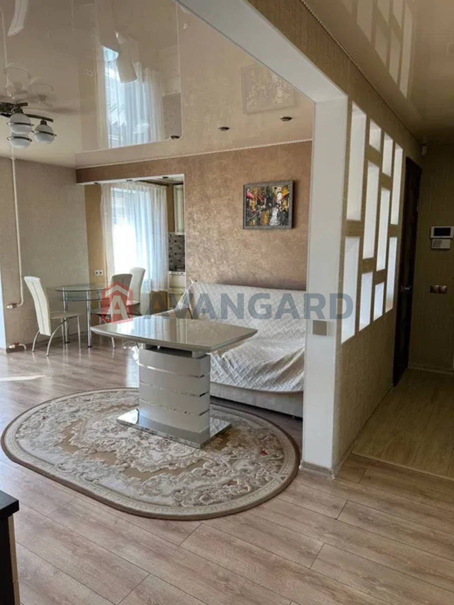 1 ����. ��������, 66/-/7 ��. �., 6/9 ���� ���� 4