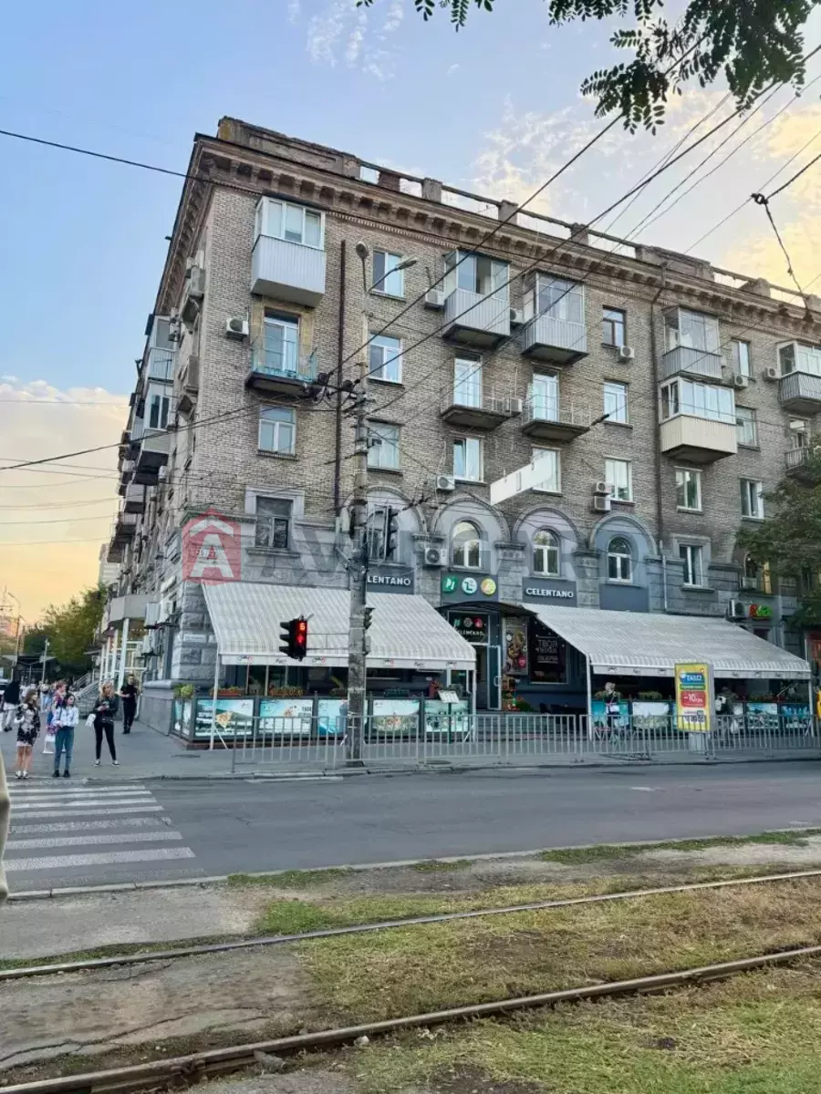 2 ��. ��������, 56/-/- ��. �., 2/5 ������ ���� 8