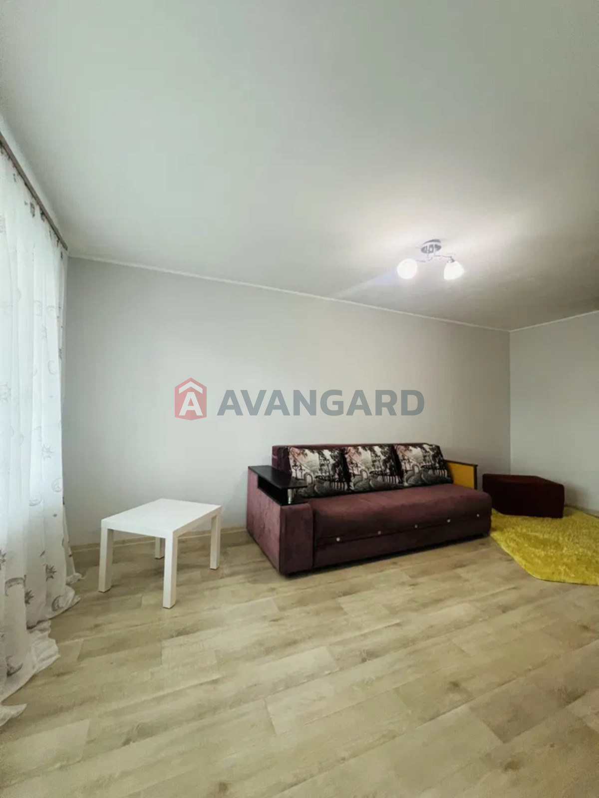 1 ����. ��������, 37/-/- ��. �., 8/9 ���� ���� 4