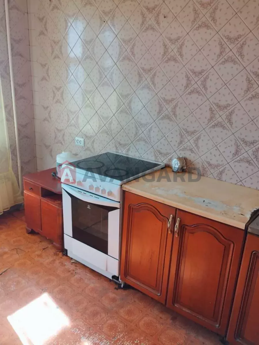 3 ��. ��������, 66/-/7 ��. �., 15/16 ������ ���� 9