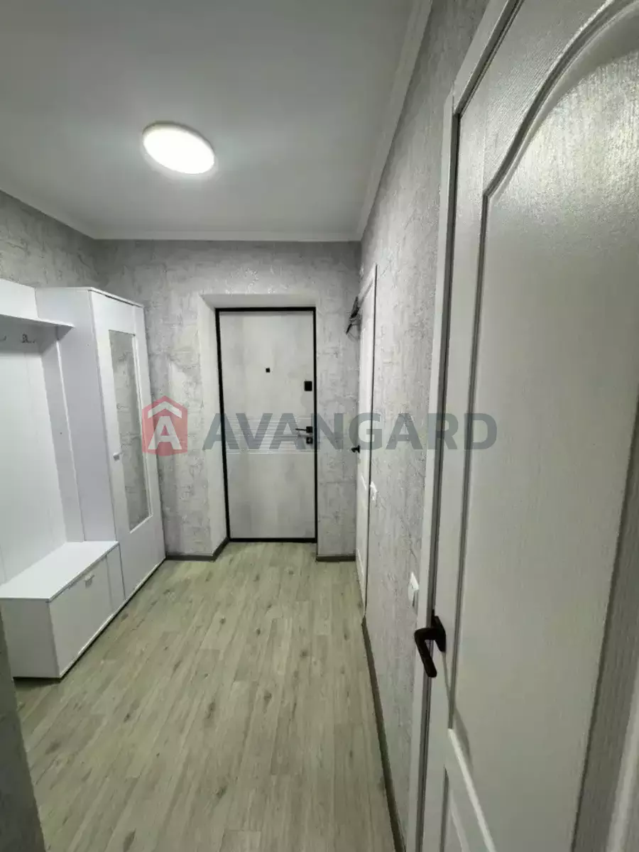 1 ����. ��������, 40/18/8 ��. �., 4/12 ���� ���� 7