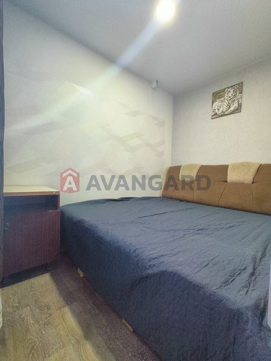 2 ����. ��������, 30/-/- ��. �., 2/5 ���� ���� 3