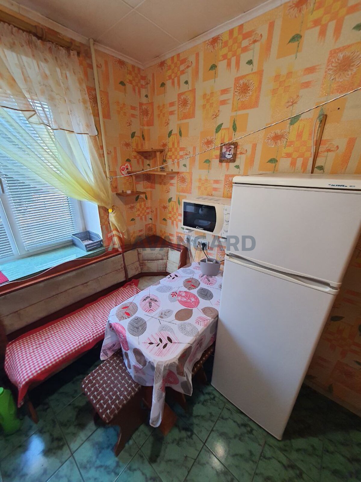 1 . , 30/-/6 . ., 2/5   8