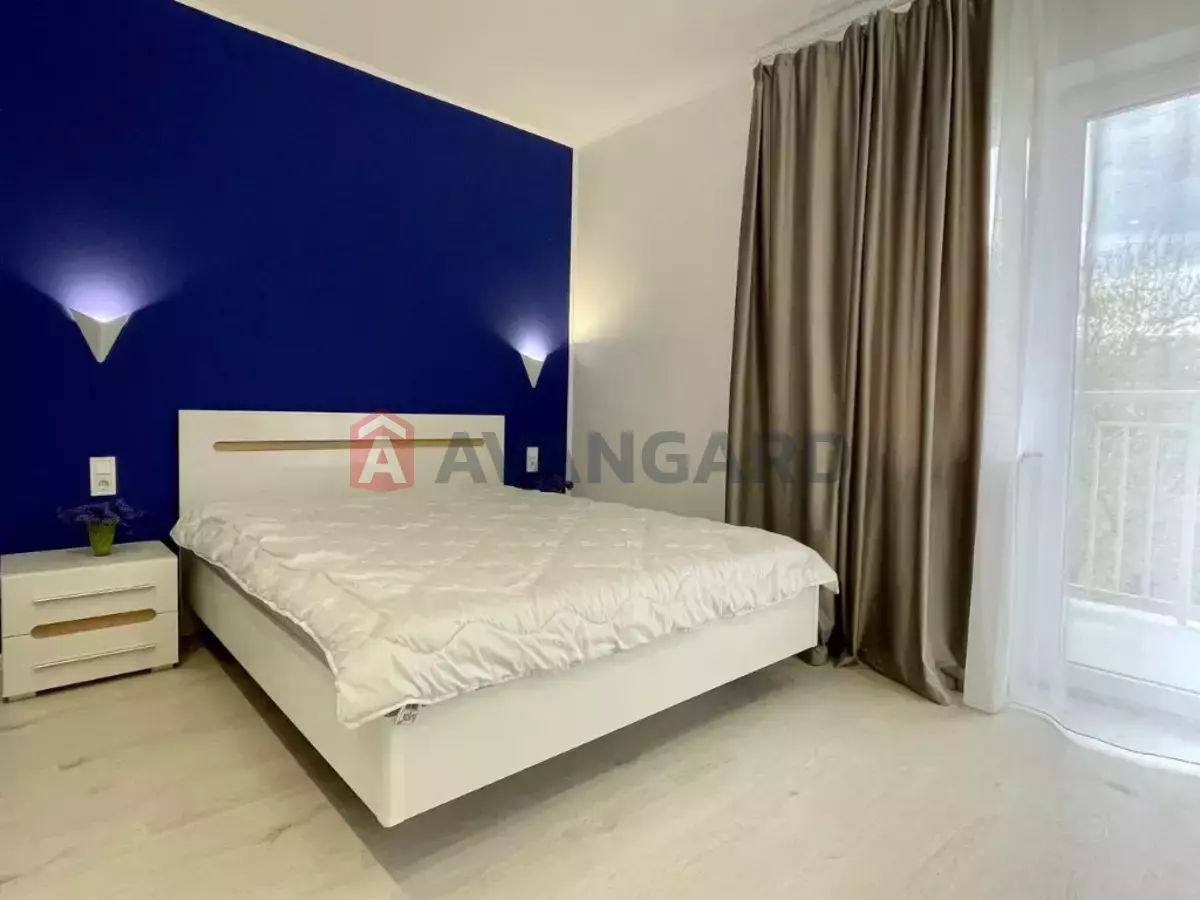 2 ��. ��������, 50/-/- ��. �., 7/10 ������ ���� 3