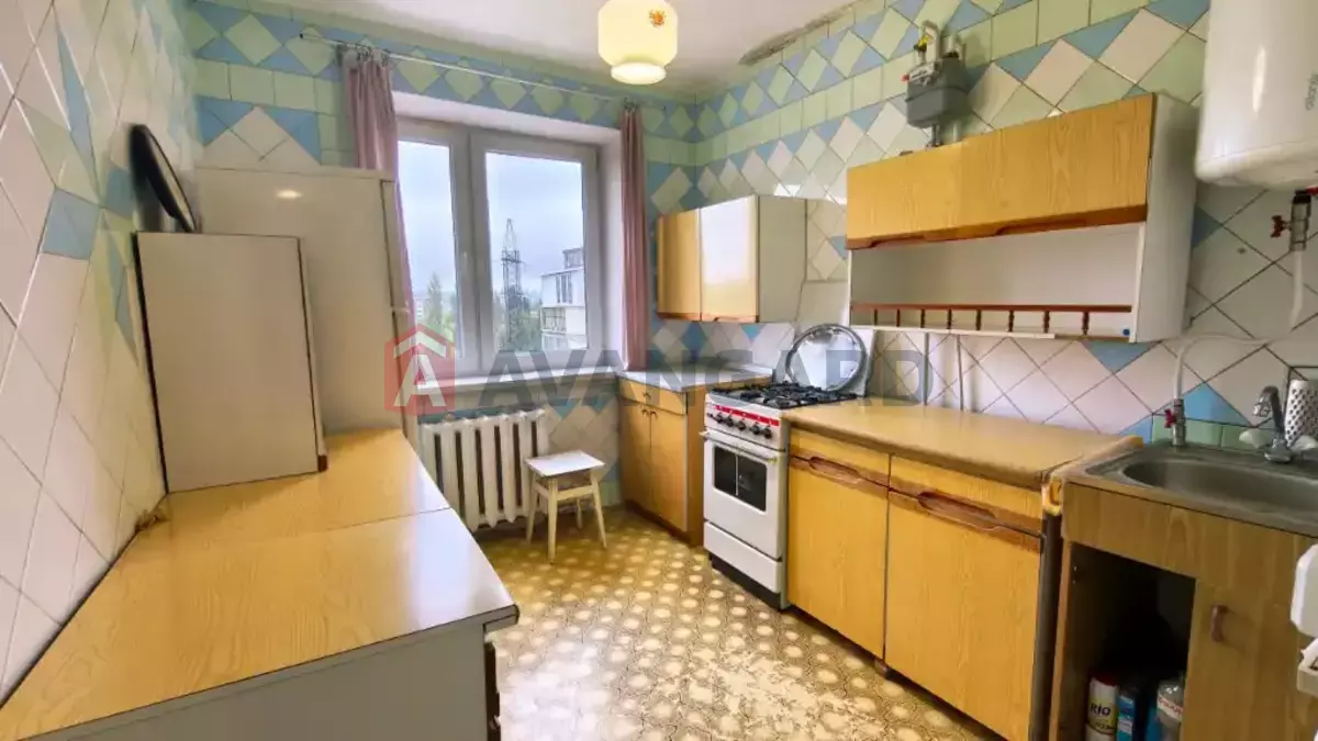 2 ��. ��������, 48/-/- ��. �., 9/9 ������ ���� 4