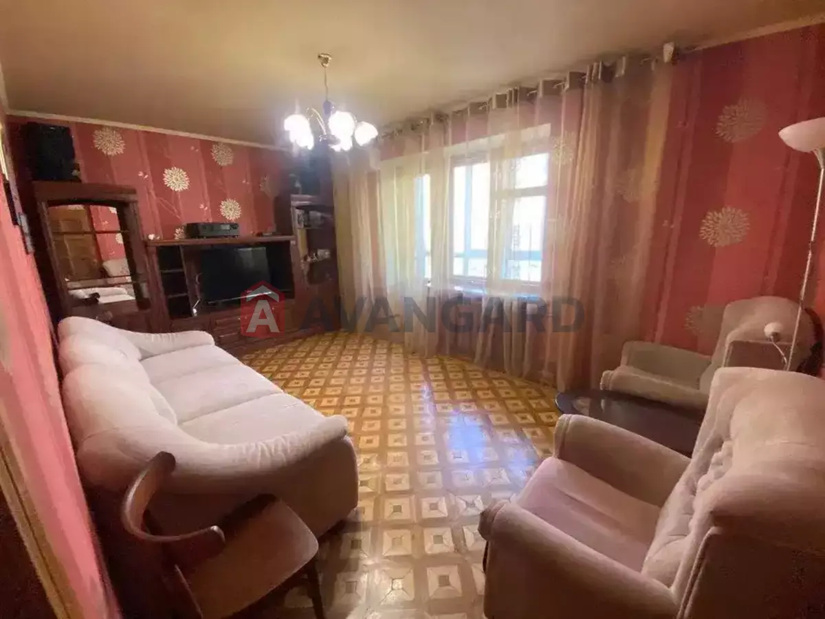 3 ��. ��������, 71/50/8 ��. �., 4/9 ������ ���� 5