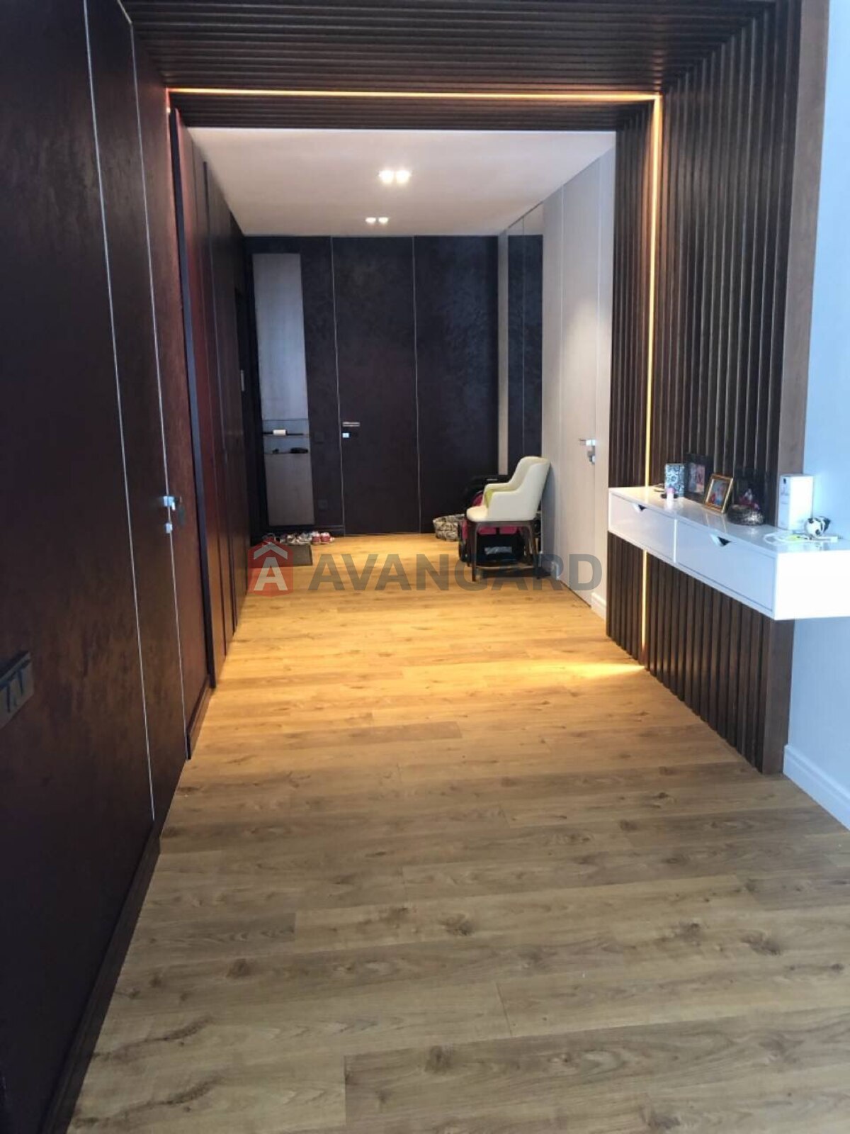 3 ��. ��������, 118/-/25 ��. �., 13/24 ������ ���� 7