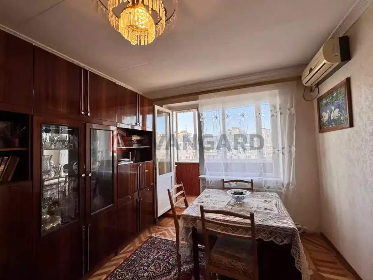 3 ��. ��������, 70/18/10 ��. �., 10/10 ������ ���� 18