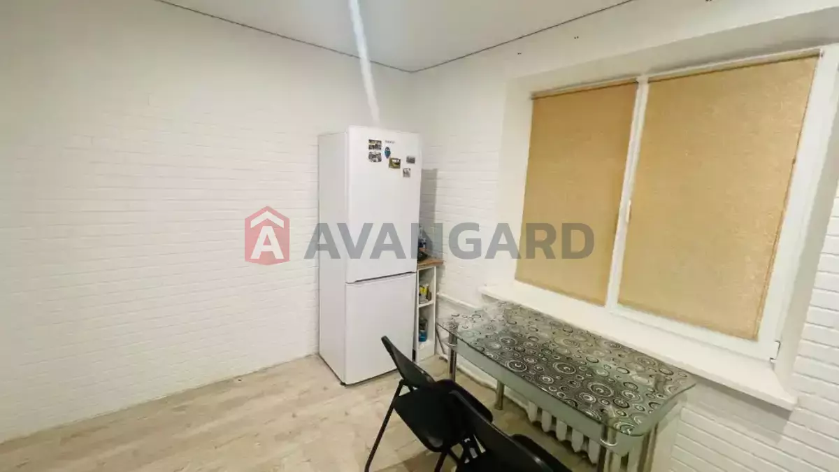 1 ��. ��������, 40/-/8 ��. �., 9/9 ������ ���� 9