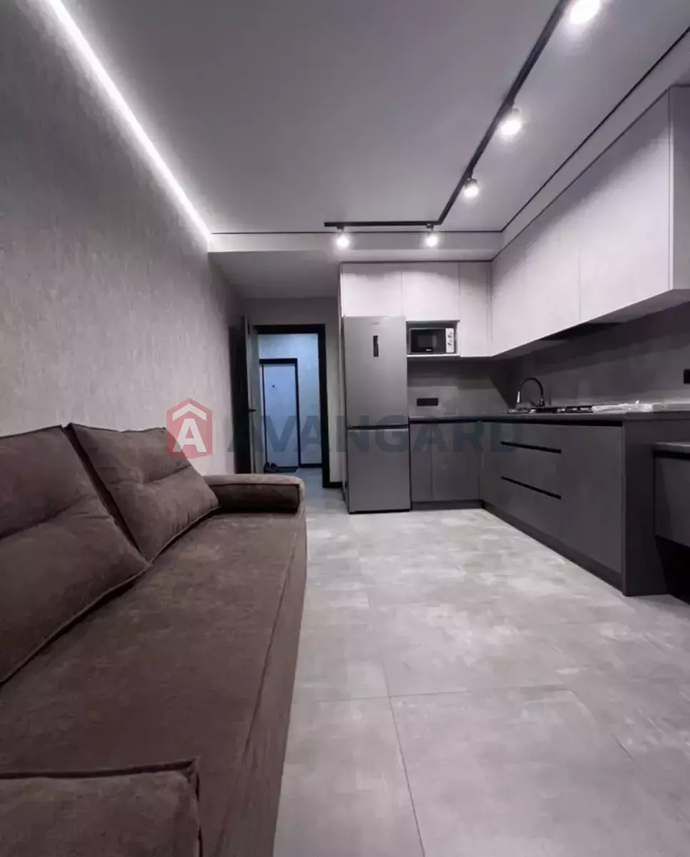 1 ��. ��������, 48/-/- ��. �., 7/10 ������ ���� 2