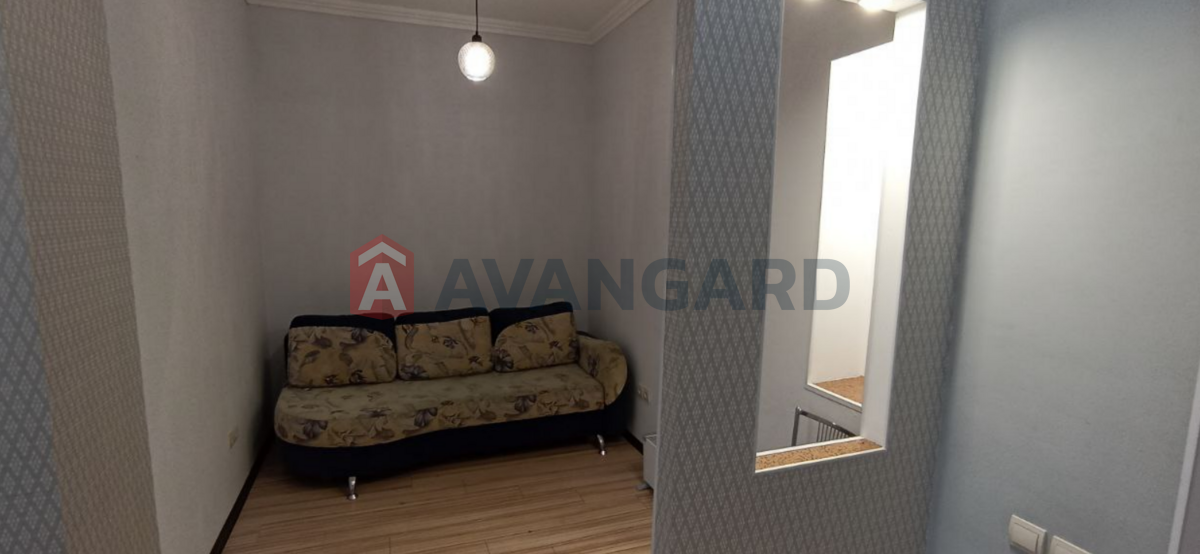 1 ����. ��������, 38/18/6 ��. �., 4/5 ���� ���� 4