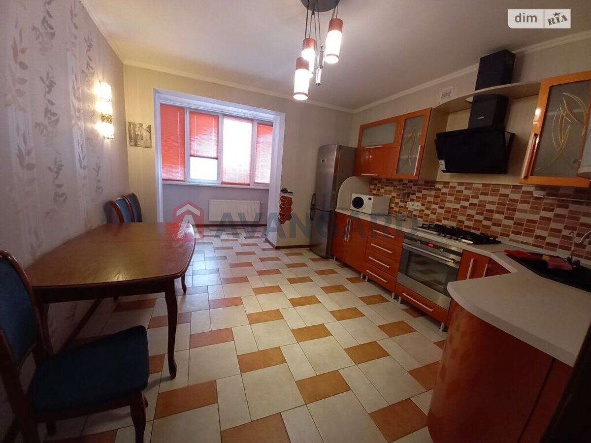 3 ����. ��������, 100/55/16 ��. �., 4/9 ���� ���� 8