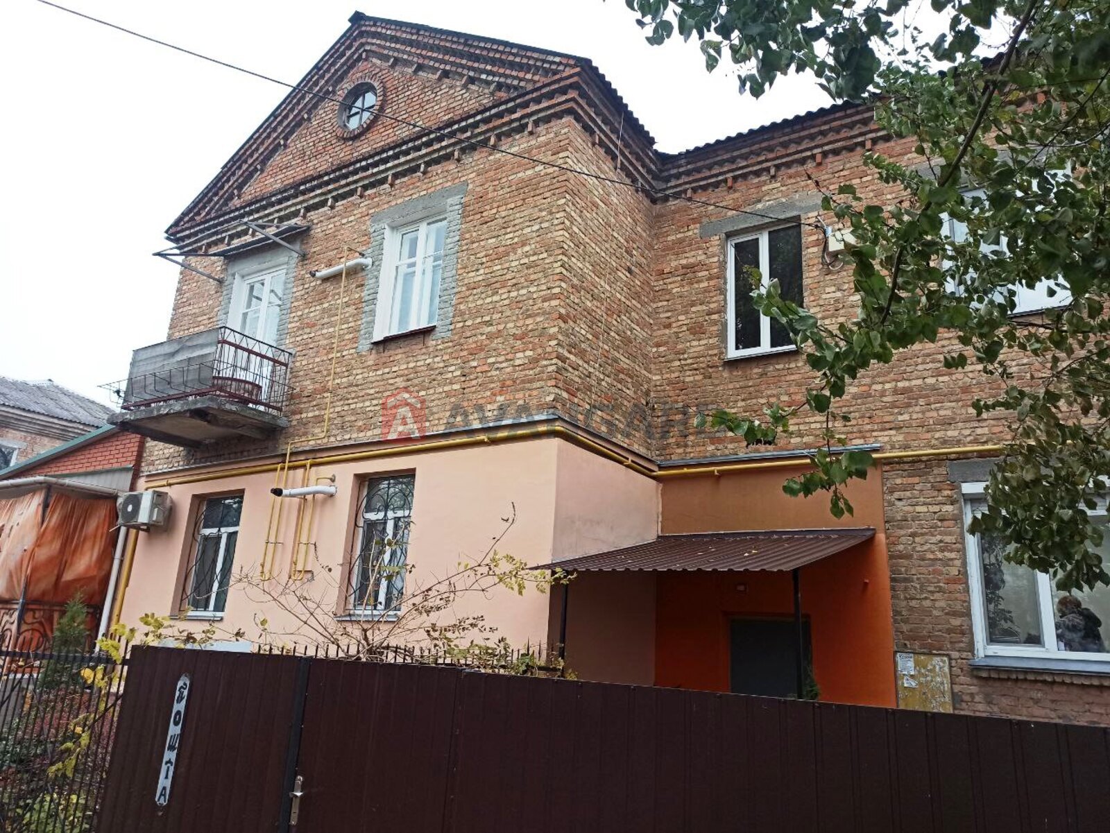 3 ����. ��������, 59.3/39.7/8.5 ��. �., 2/2 ���� ���� 24