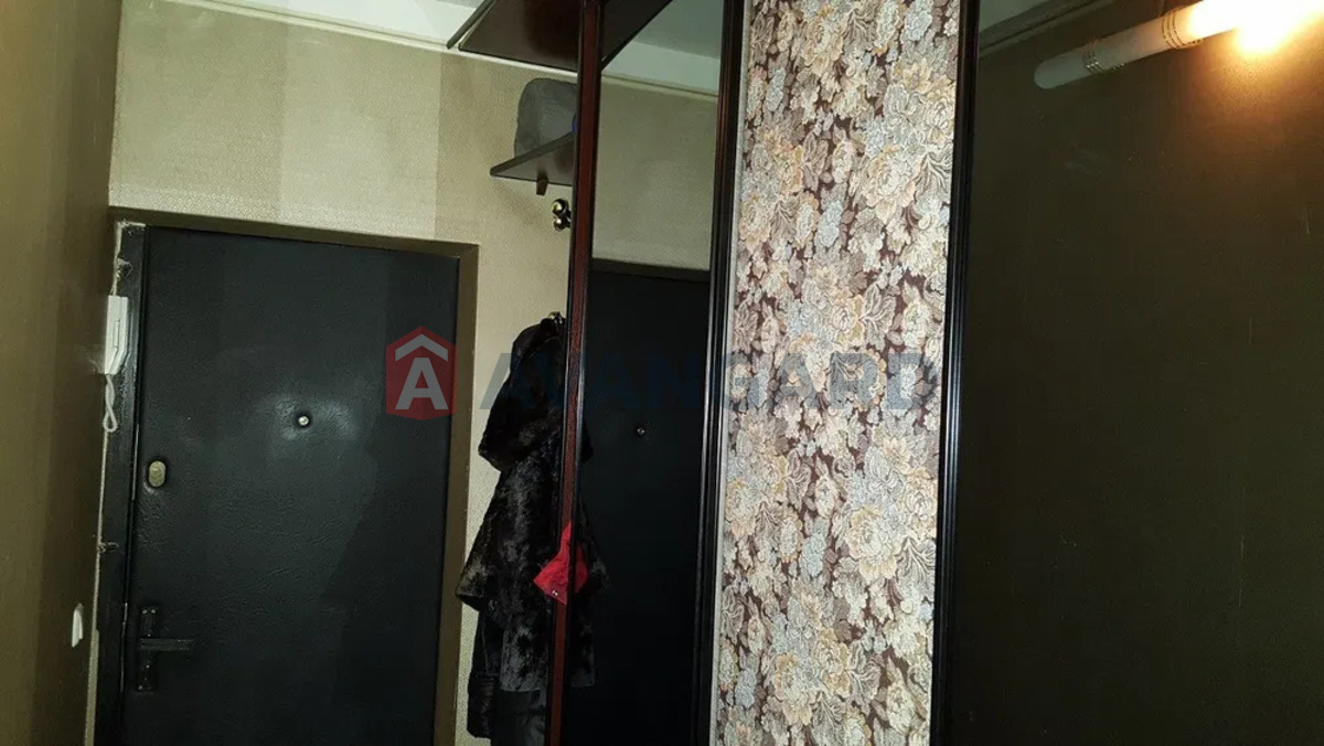 2 ����. ��������, 50/-/7 ��. �., 3/9 ���� ���� 6