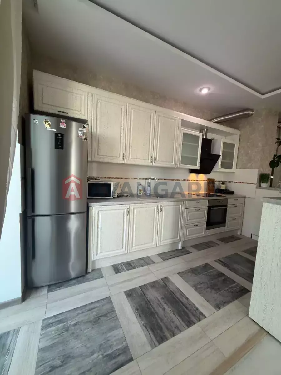 2 ��. ��������, 67/40/15 ��. �., 9/17 ������ ���� 8